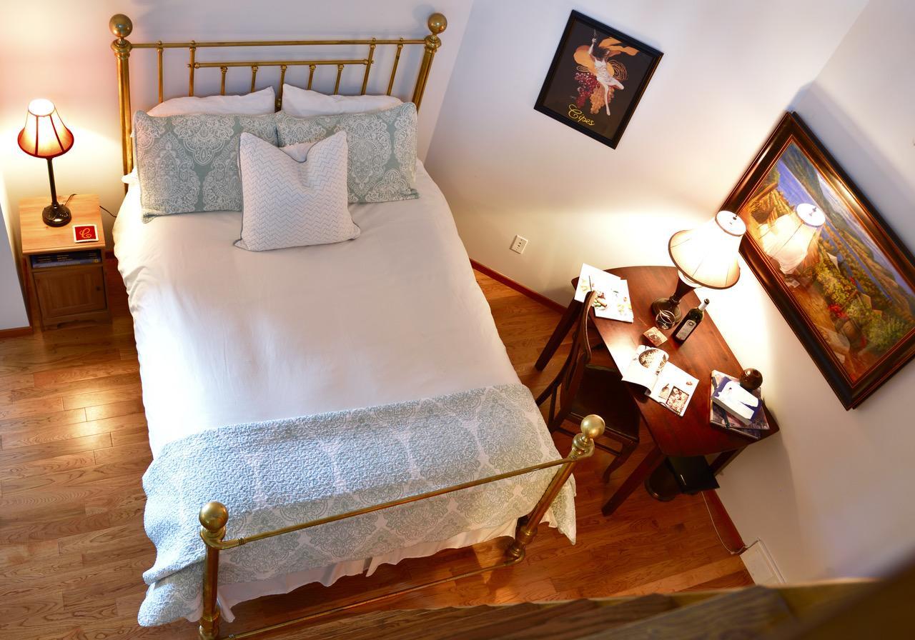 Summerhill Estate House Bed & Breakfast Kelowna Ngoại thất bức ảnh